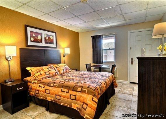 Rodeway Inn & Suites Nags Head Chambre photo