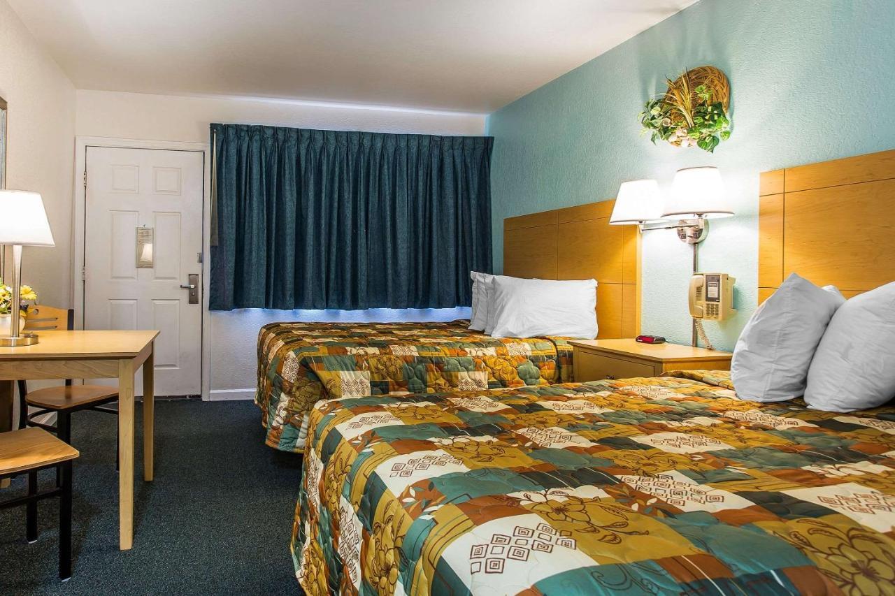 Rodeway Inn & Suites Nags Head Extérieur photo